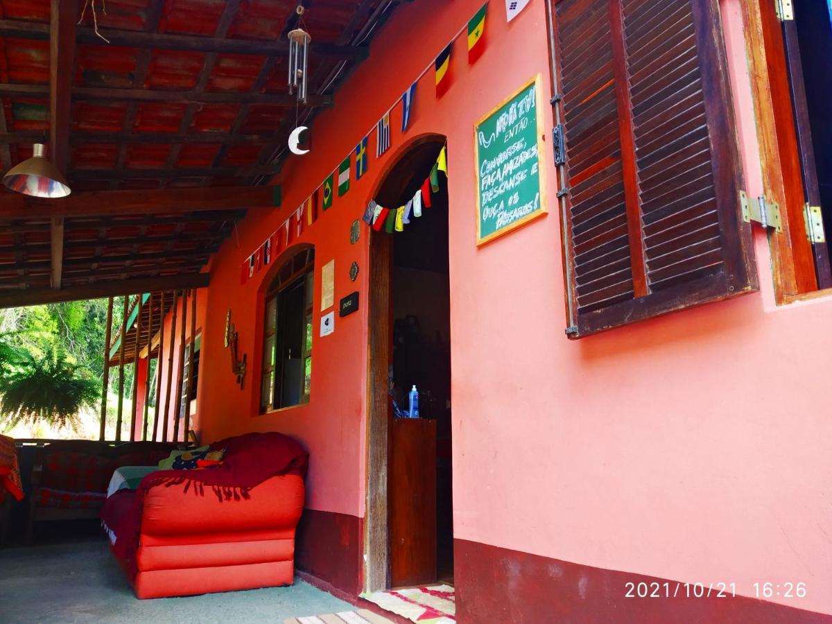 O Brejo Encantado Hospedagem E Hostel Embu Luaran gambar