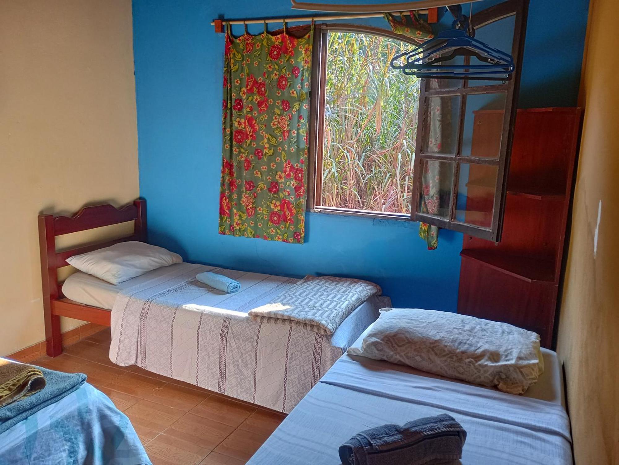 O Brejo Encantado Hospedagem E Hostel Embu Luaran gambar