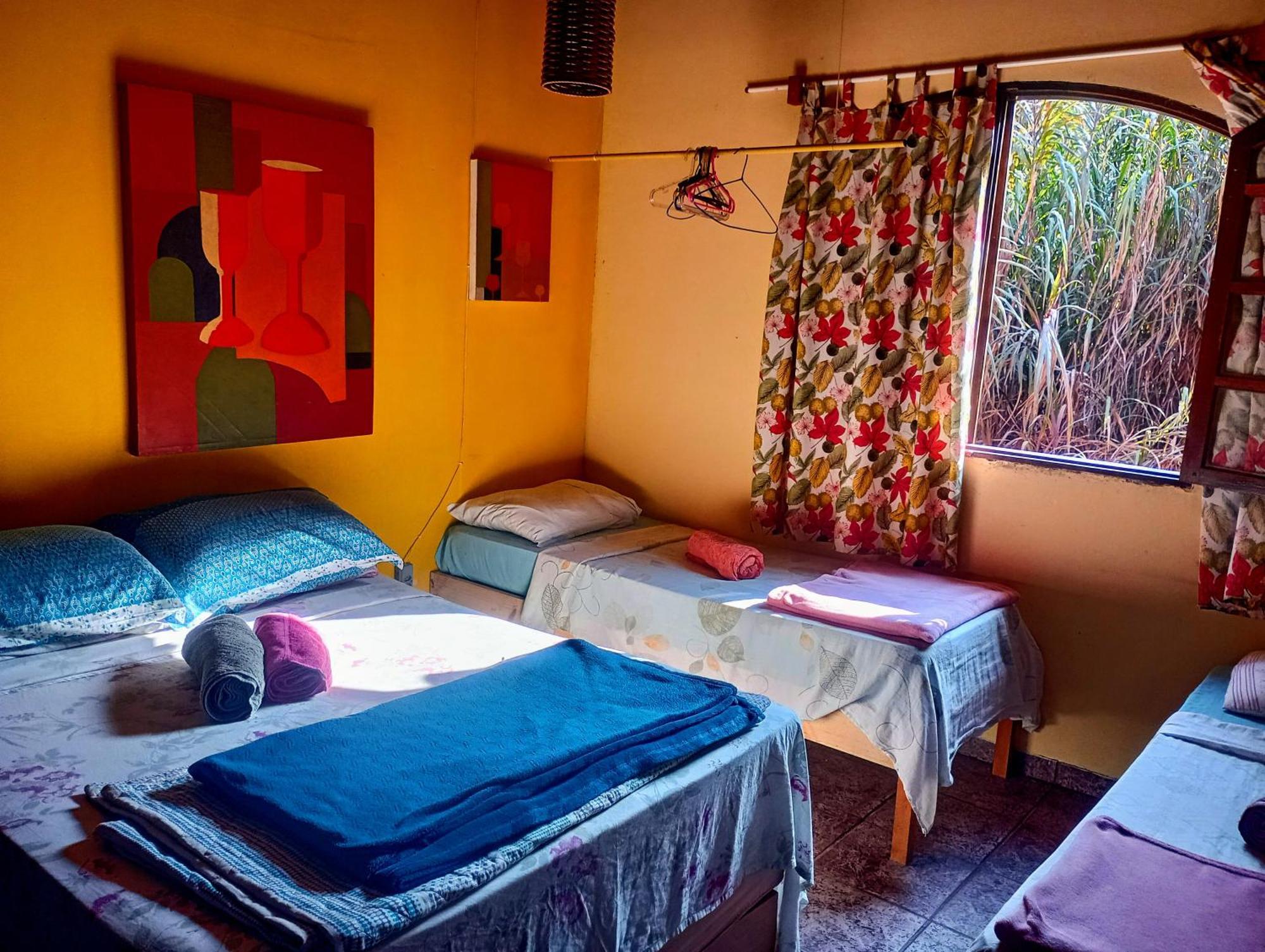 O Brejo Encantado Hospedagem E Hostel Embu Luaran gambar