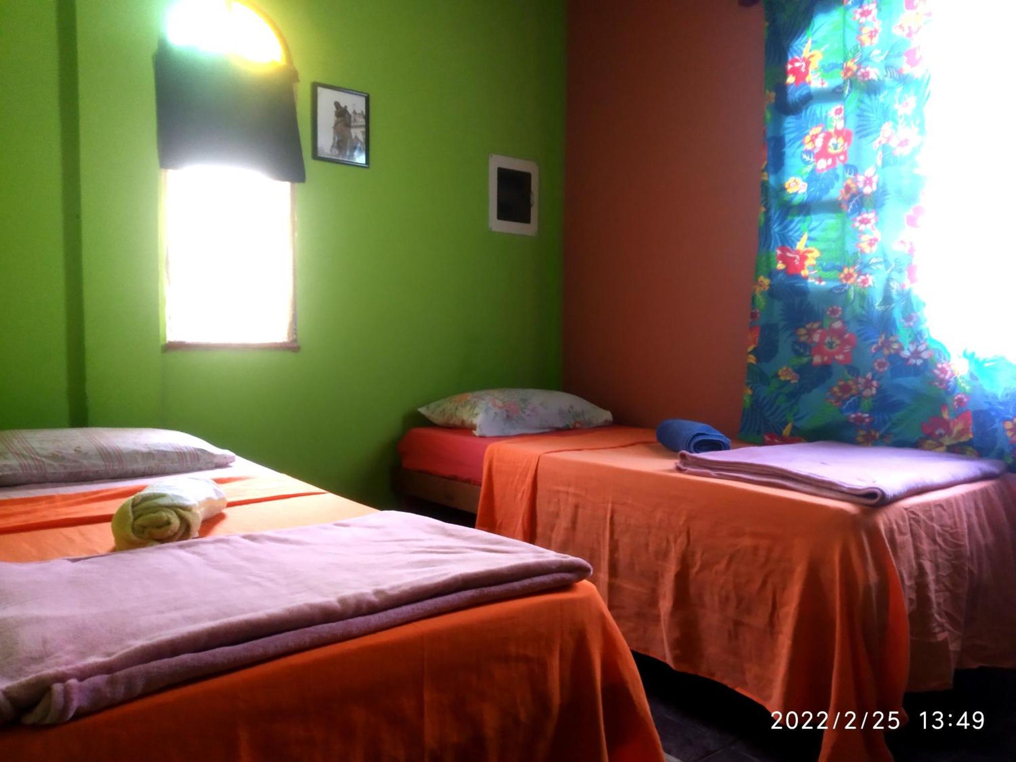 O Brejo Encantado Hospedagem E Hostel Embu Luaran gambar